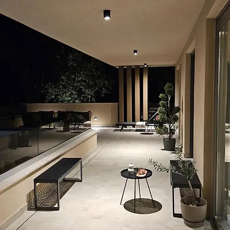 Villa Luxury Forest With Heated Pool In Istria Umago