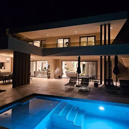 Luxury Forest With Heated Pool In Istria Villa Umag