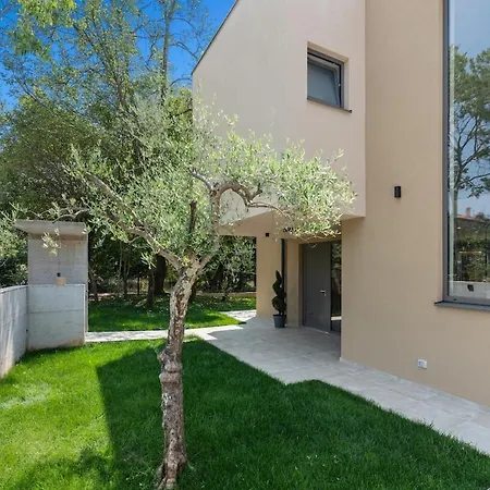Villa Luxury Forest With Heated Pool In Istria *