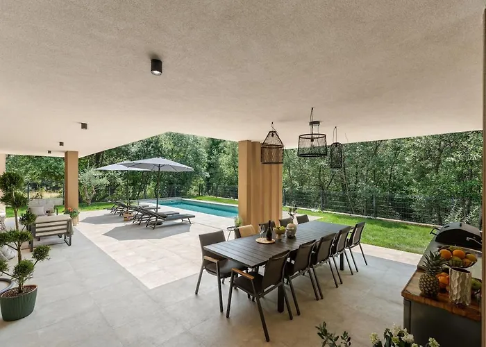 Luxury Forest With Heated Pool In Istria *