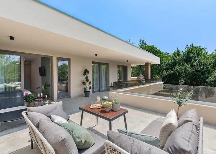 Villa Luxury Forest With Heated Pool In Istria *