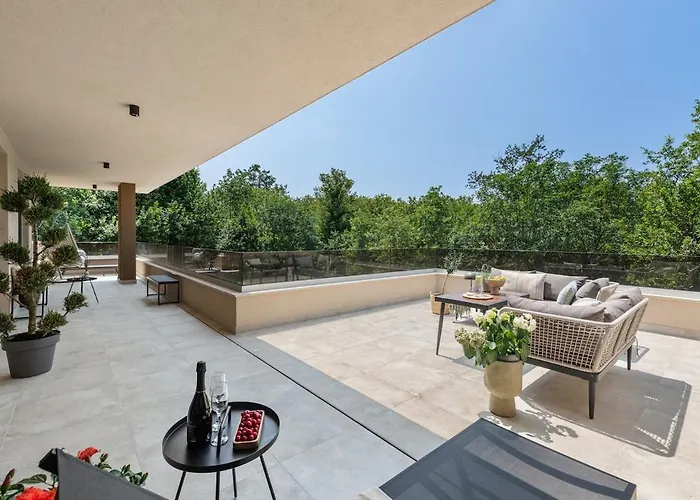 Luxury Forest With Heated Pool In Istria * Umago