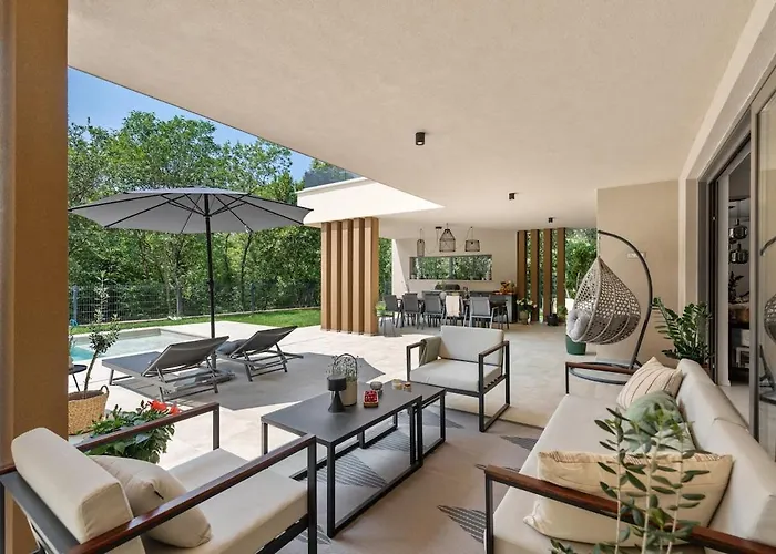 Luxury Forest With Heated Pool In Istria Villa *
