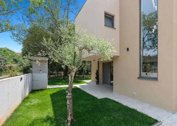 Villa Luxury Forest With Heated Pool In Istria *
