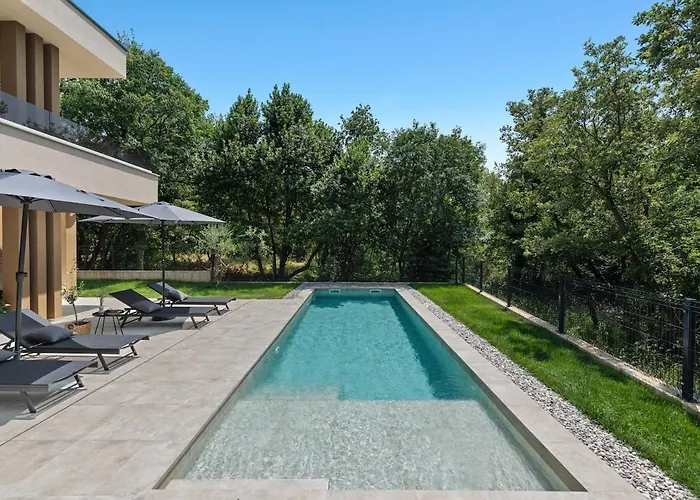 Villa Luxury Forest With Heated Pool In Istria *