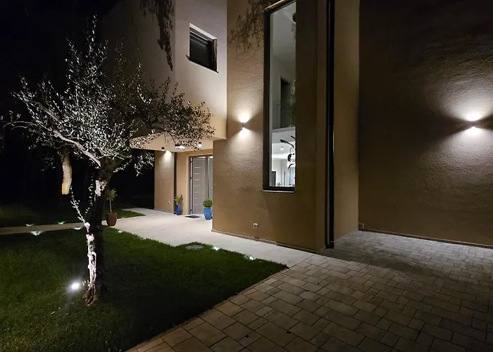 Luxury Forest With Heated Pool In Istria * Umago