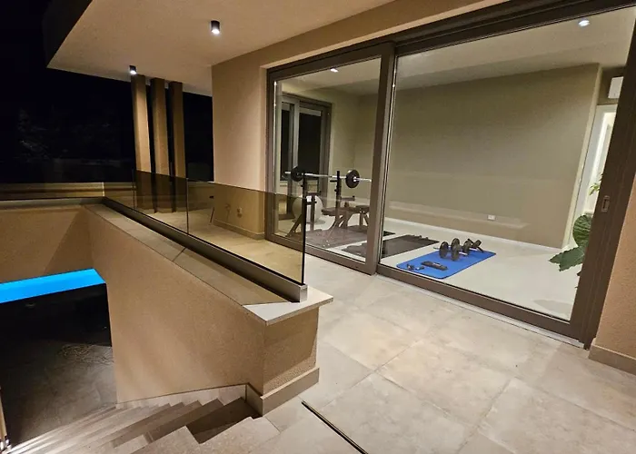 Villa Luxury Forest With Heated Pool In Istria