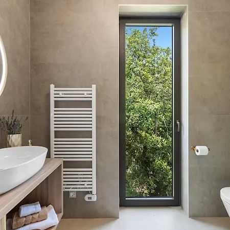 Villa Luxury Forest With Heated Pool In Istria Umag
